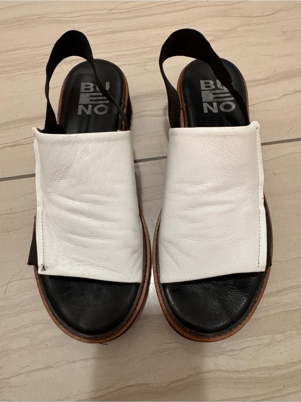 Bueno Amy Slingback Sandles White Leather Open-Toe with Black Footbed Sz 38 - Picture 2 of 10